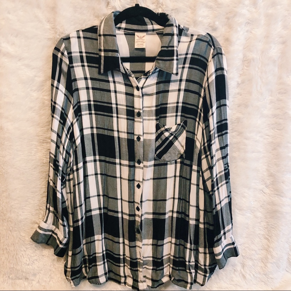 B&W light flannel shirt